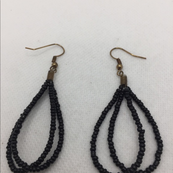 BLACK SEED BEAD DANGLE/DROP EARRINGS - Picture 8 of 10